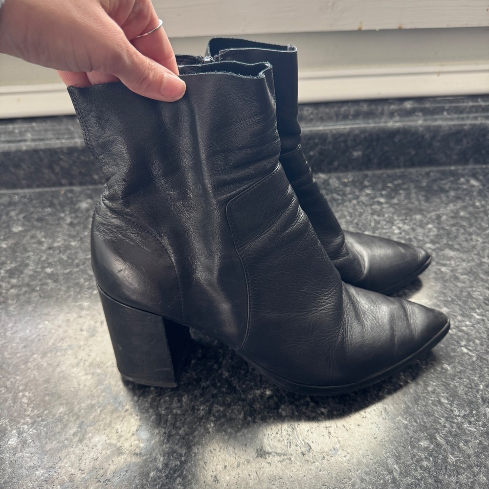 Tony Bianco Women's Mason Bootie Soft Leather Size 10